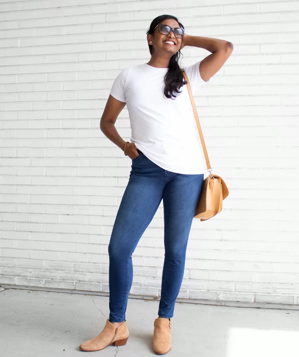 LOVE fitted tee in White