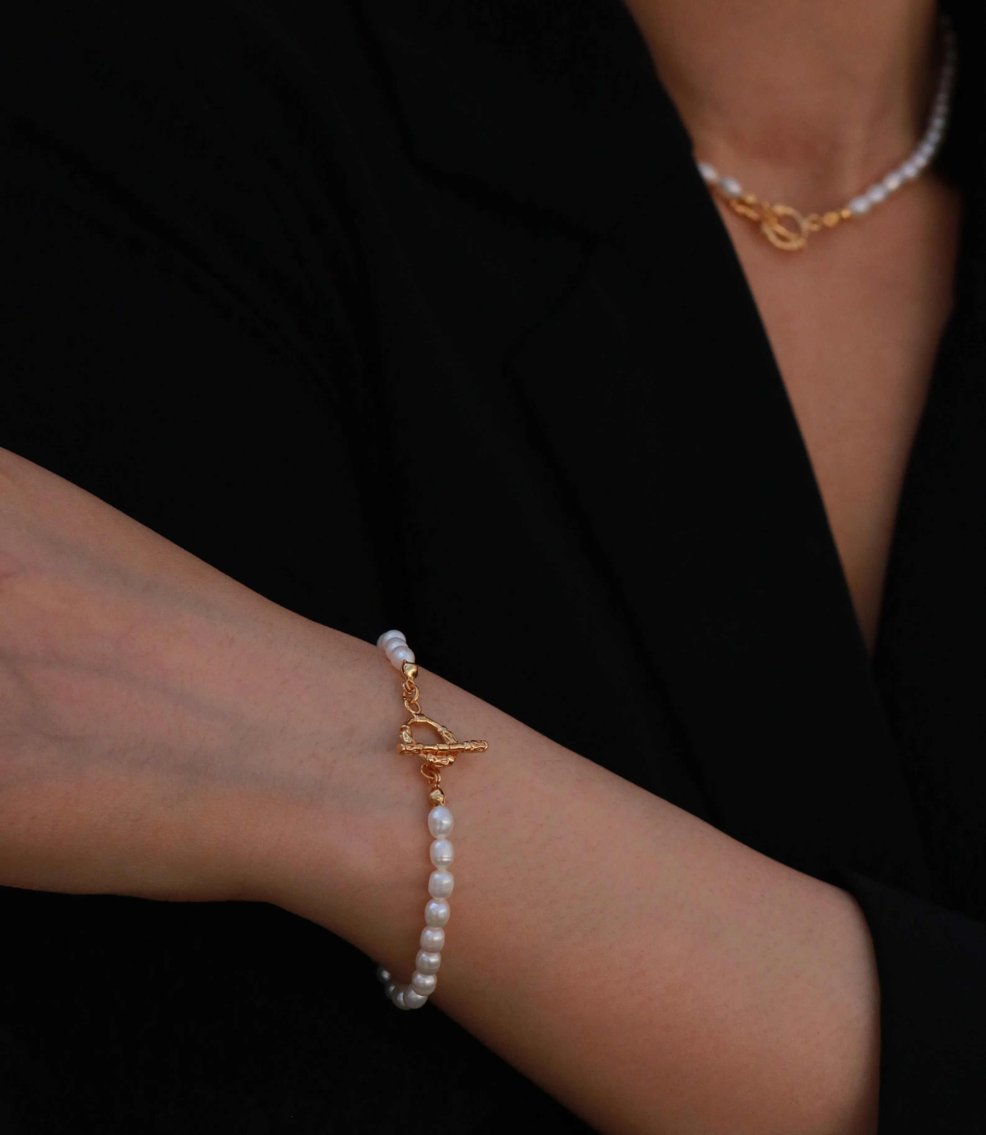 Pearl Toggle Bracelet