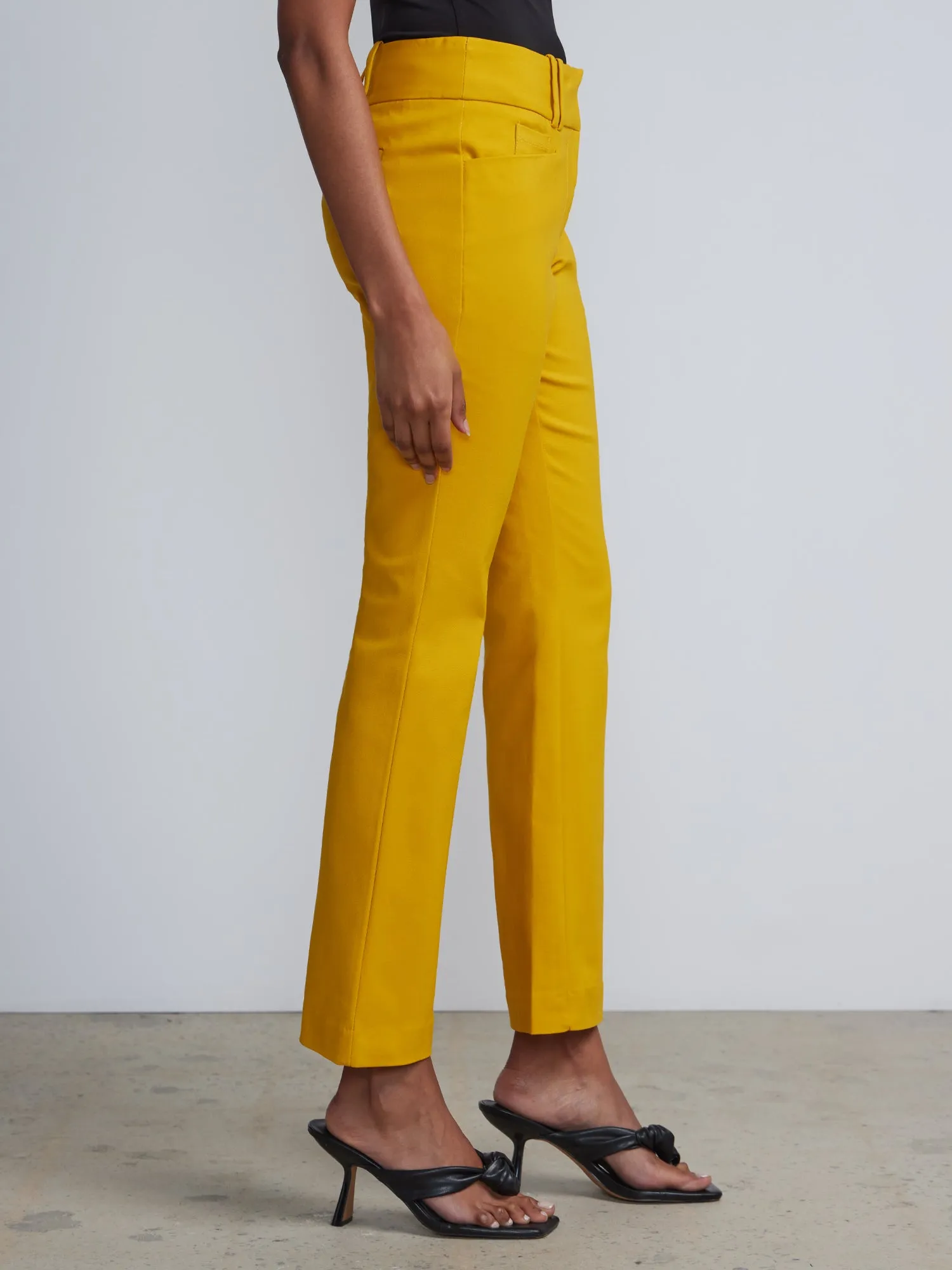 Petite Mid-Rise Modern-Fit Bootcut Pant - All Season Stretch