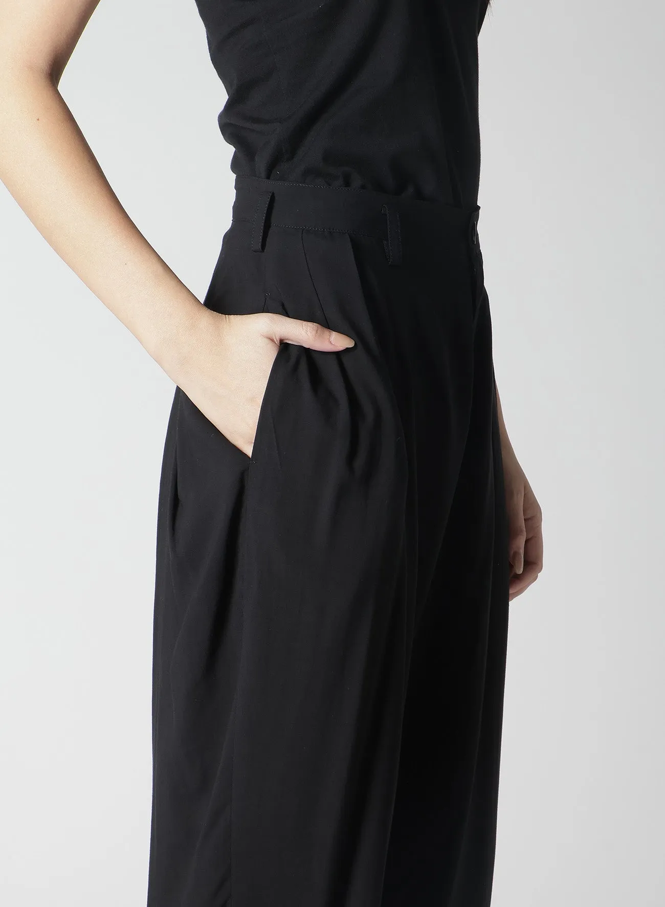 RAYON LAWN CROPED TUCK PANTS