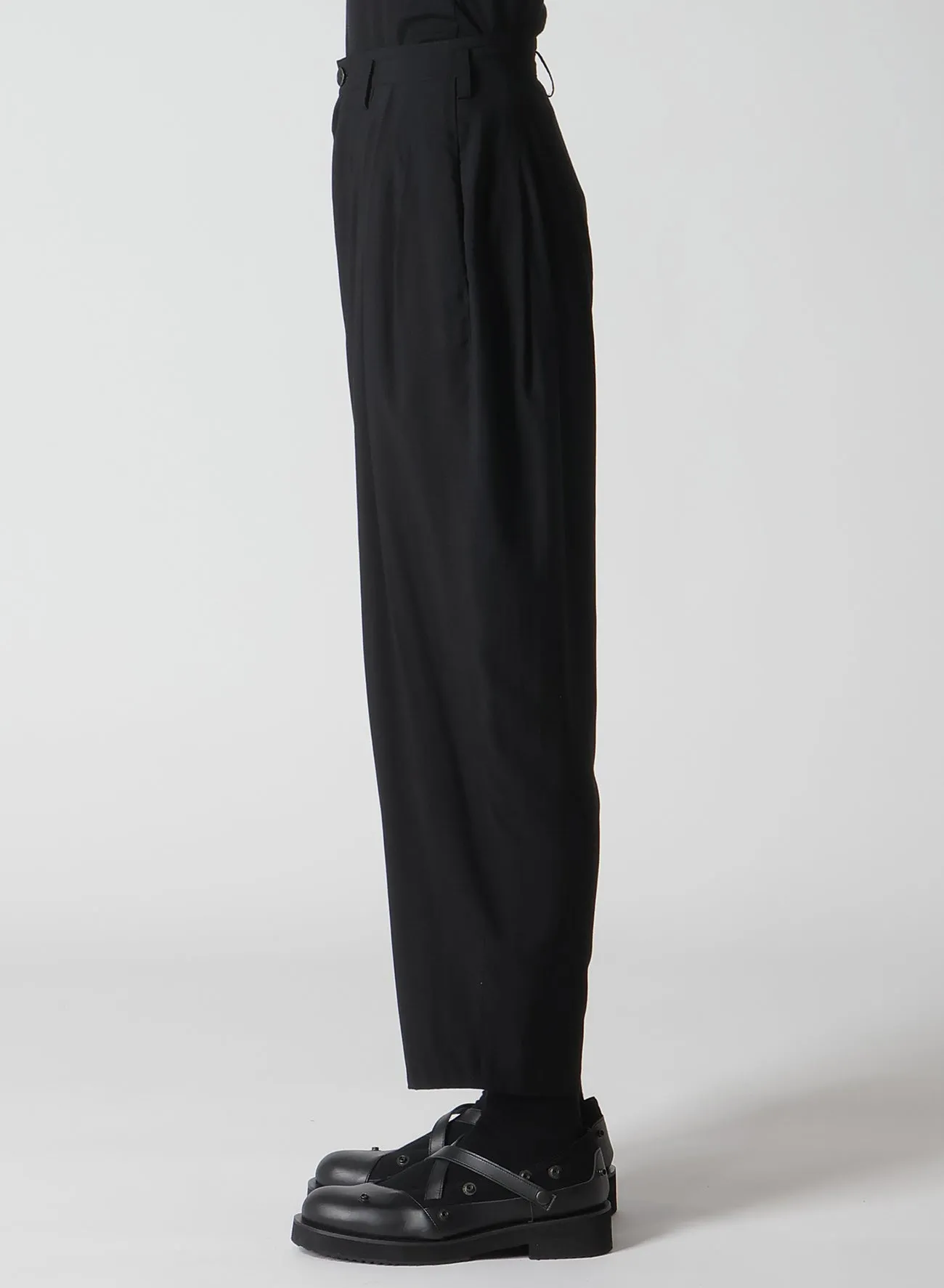 RAYON LAWN CROPED TUCK PANTS