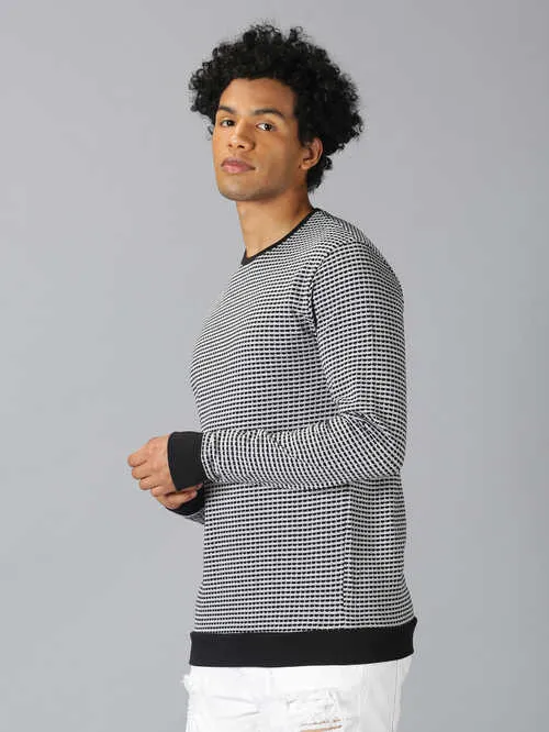 UrGear Striped Men  Round Neck grey Melange T-Shirt
