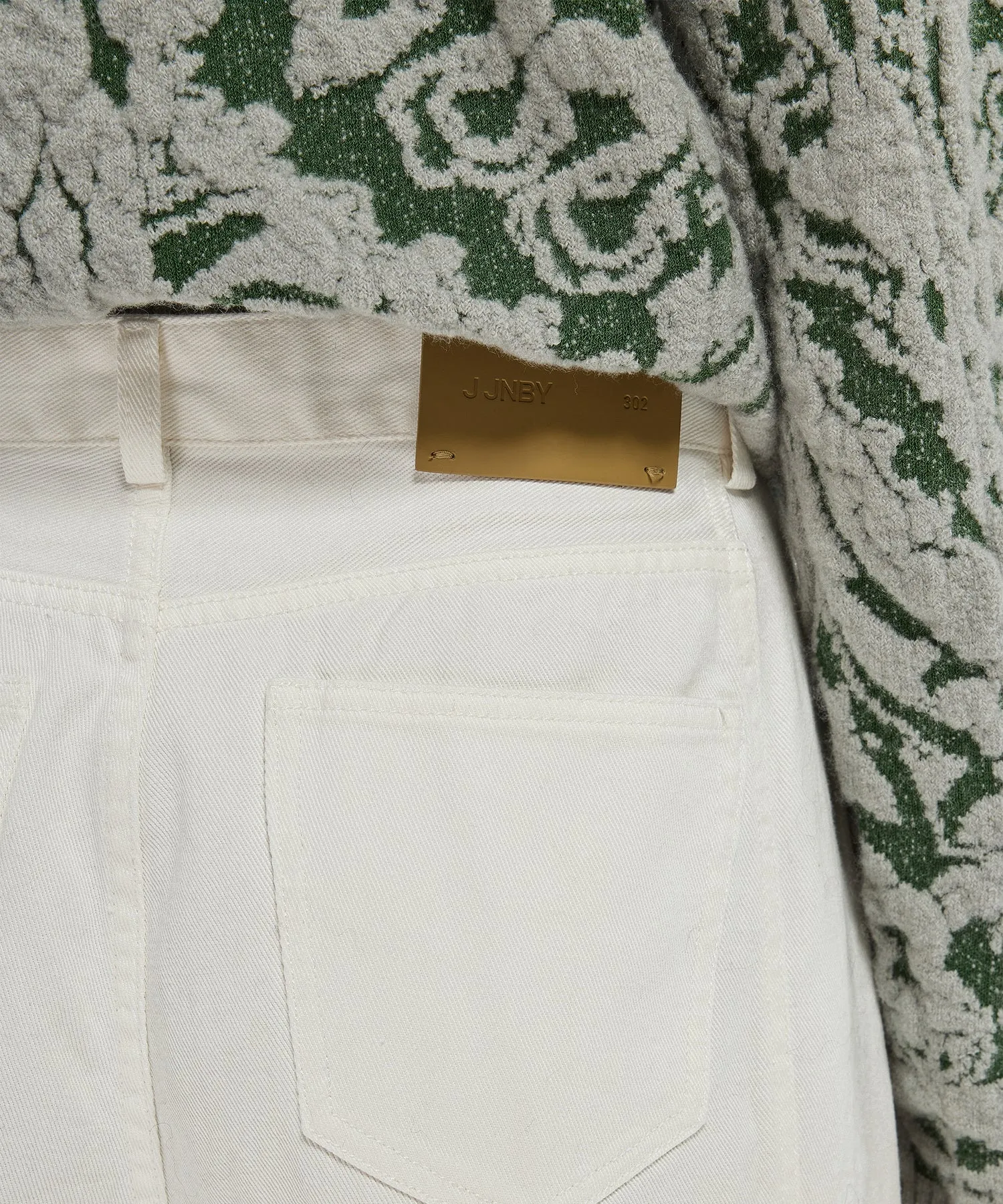 Versatile Distressed Tapered-leg Jeans