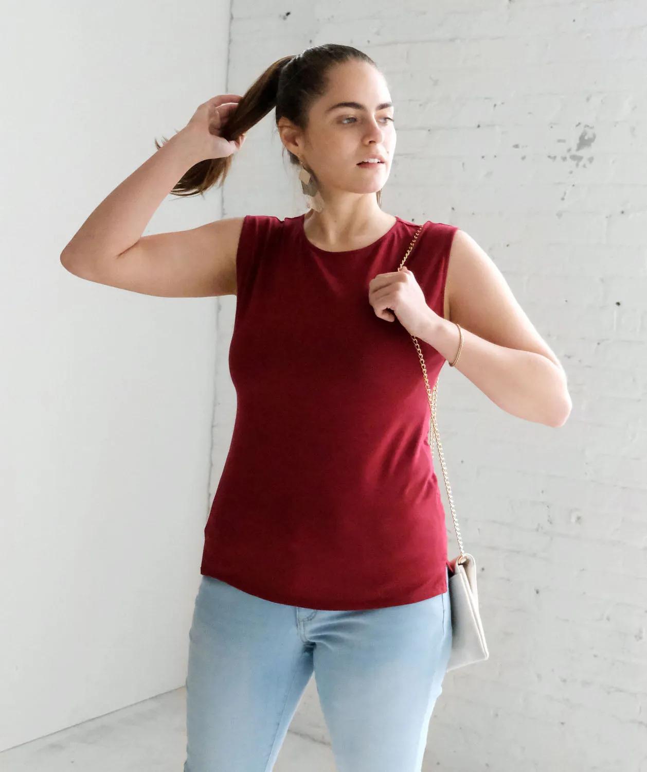 VIDA tank in Scarlet Red